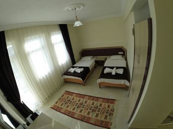 Our Place Hotel Олудениз Экстерьер фото